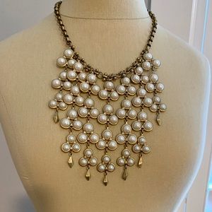 Stella & Dot Dahlia Pearl Bib Necklace